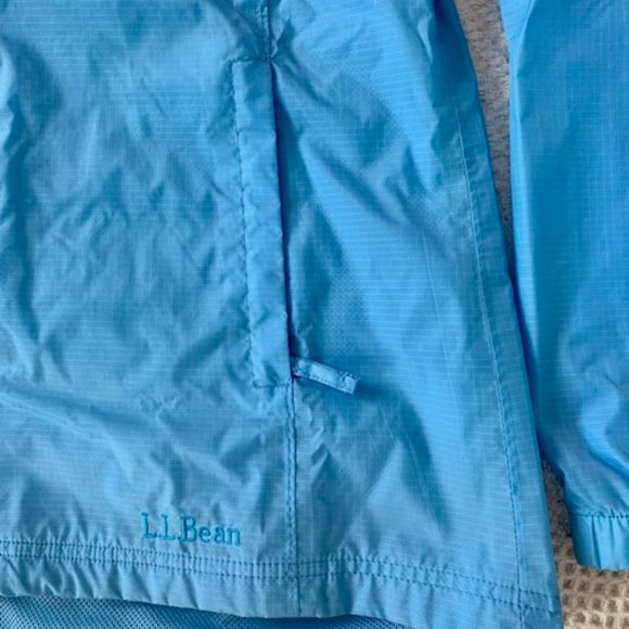 Women's L.L. Bean Rain Jacket Small - Picture 6 of 6